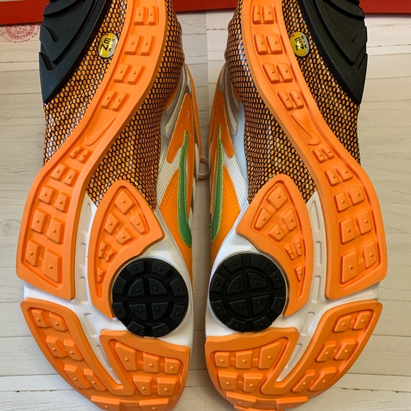 ❗️SOLD❗️Nike Air Ghost Racer Sneaker - Picture 6 of 8